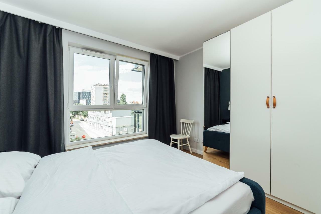 Pobookowane Stocznia Apartments 그단스크 외부 사진